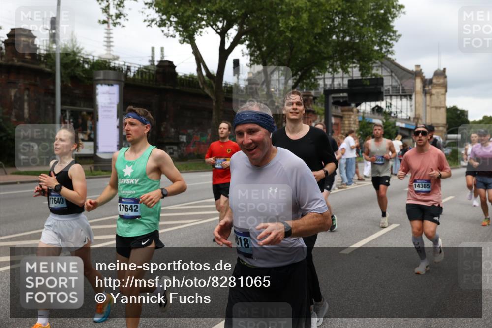 29.06.2025 - hella hamburg halbmarathon Yannick Fuchs http://msf.ph/oto/8281065 29.06.2025 10:49:44 20KM 1179, 1180, 1193, 1834, 2612, 2982, 3058, 3668, 4951, 5643, 5672, 6569, 6591, 6924, 7594, 7742, 7976, 8255, 8573, 8639, 8863, 9361, 9562, 11039, 11309, 12196, 12515, 12545, 13474, 14365, 15184, 15484, 15584, 15818, 15884, 16176, 16375, 16401, 16521, 16786, 17133, 17259, 17615, 17640, 17642, 17734, 18064, 18125, 18212, 18325, 18340, 18495, 18741, 18746, 18835, 19120, 19152 meine-sportfotos.de
