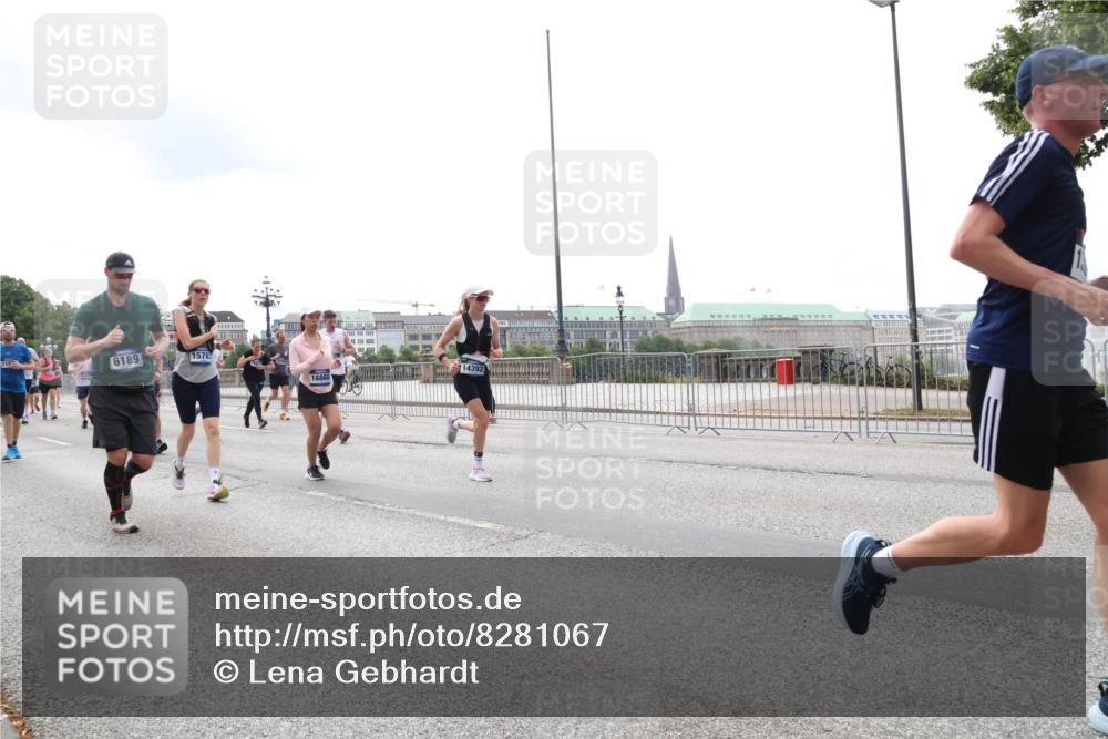 29.06.2025 - hella hamburg halbmarathon Lena Gebhardt http://msf.ph/oto/8281067 29.06.2025 10:35:19 Lombardsbrücke 6189, 1578, 16860, 14392, 1284, 1497, 1717, 1786, 1821, 1849, 2001, 2198, 2376, 2751, 2787, 3409, 3828, 3958, 4333, 4564, 4703, 4704, 4884, 4965, 5027, 5240, 5531, 5793, 6029, 6189, 6365, 6379, 6381, 6397, 6471, 6746, 6803, 6859, 6867, 7267, 7299, 7927, 8249, 8296, 8567, 9248, 9342, 9470, 10358, 10393, 10464, 10531, 10565, 10606, 11233, 11320, 11359, 11565, 11838, 11839, 11886, 12019, 12062, 12326, 12764 meine-sportfotos.de