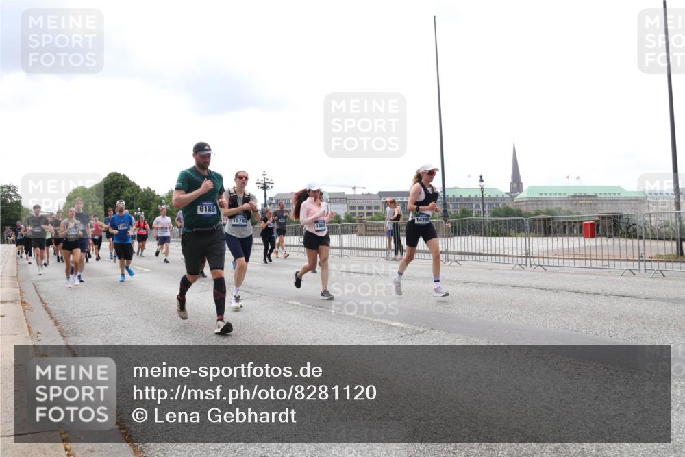 29.06.2025 - hella hamburg halbmarathon Lena Gebhardt http://msf.ph/oto/8281120 29.06.2025 10:35:19 Lombardsbrücke 17749, 6189, 15783, 16860, 1284, 1497, 1717, 1786, 1821, 1849, 2001, 2198, 2376, 2751, 2787, 3409, 3828, 3958, 4333, 4564, 4703, 4704, 4884, 4965, 5027, 5240, 5531, 5793, 6029, 6189, 6365, 6379, 6381, 6397, 6471, 6746, 6803, 6859, 6867, 7267, 7299, 7927, 8249, 8296, 8567, 9248, 9342, 9470, 10358, 10393, 10464, 10531, 10565, 10606, 11233, 11320, 11359, 11565, 11838, 11839, 11886, 12019, 12062, 12326, 12764 meine-sportfotos.de