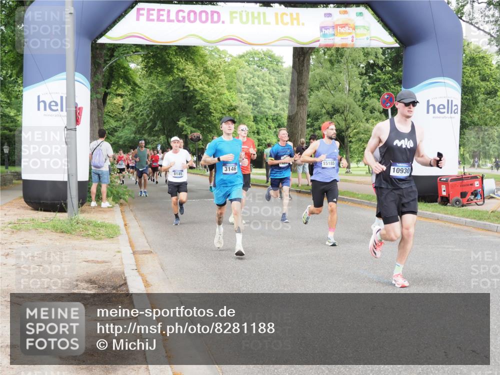 29.06.2025 - hella hamburg halbmarathon MichiJ http://msf.ph/oto/8281188 29.06.2025 10:32:09 Zwischen KM18-KM19 5275, 6490, 6705, 7451, 9081, 10930, 11153, 11346, 12438, 13398, 13746, 14690, 15185, 18868 meine-sportfotos.de