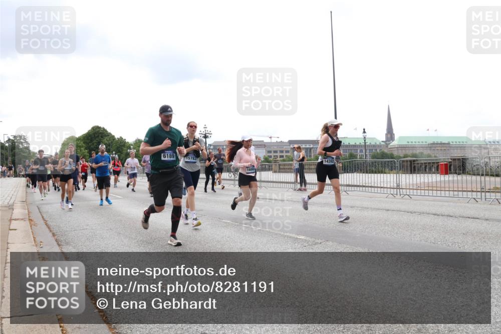 29.06.2025 - hella hamburg halbmarathon Lena Gebhardt http://msf.ph/oto/8281191 29.06.2025 10:35:19 Lombardsbrücke 6189, 15783, 16860, 14392, 1284, 1497, 1717, 1786, 1821, 1849, 2001, 2198, 2376, 2751, 2787, 3409, 3828, 3958, 4333, 4564, 4703, 4704, 4884, 4965, 5027, 5240, 5531, 5793, 6029, 6189, 6365, 6379, 6381, 6397, 6471, 6746, 6803, 6859, 6867, 7267, 7299, 7927, 8249, 8296, 8567, 9248, 9342, 9470, 10358, 10393, 10464, 10531, 10565, 10606, 11233, 11320, 11359, 11565, 11838, 11839, 11886, 12019, 12062, 12326, 12764 meine-sportfotos.de