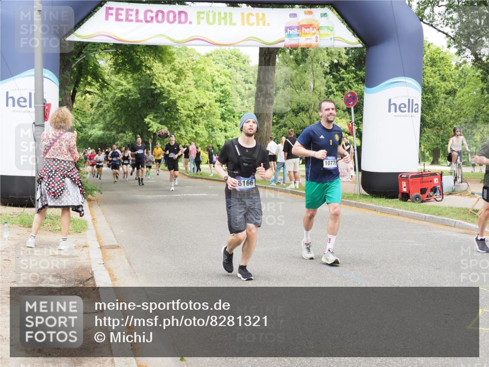 29.06.2025 - hella hamburg halbmarathon MichiJ http://msf.ph/oto/8281321 29.06.2025 10:57:53 Zwischen KM18-KM19 3756, 6166, 9280, 10775, 11774, 16776, 18222 meine-sportfotos.de