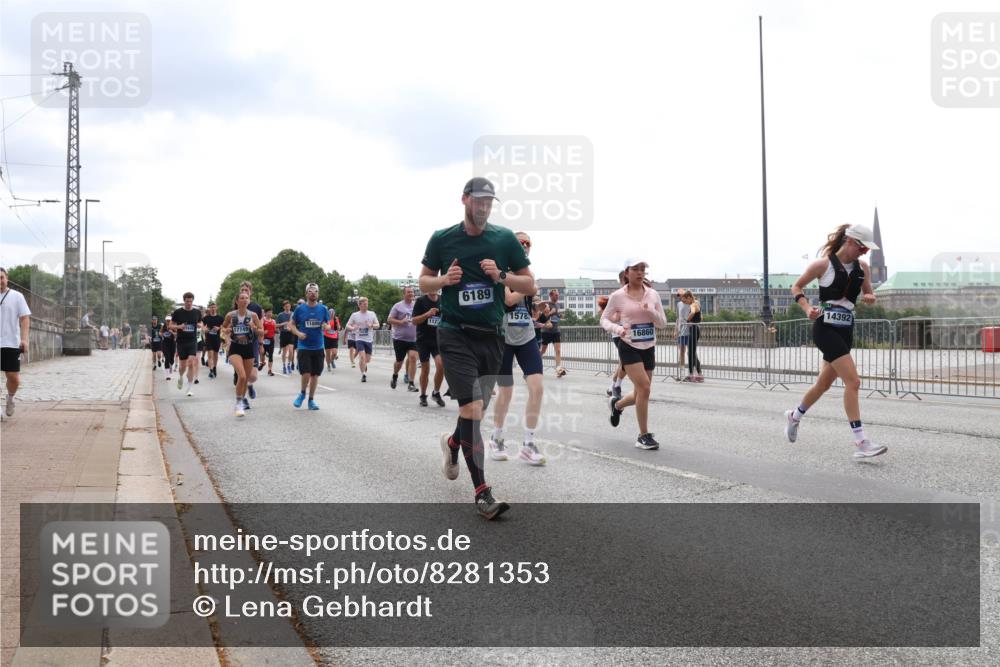 29.06.2025 - hella hamburg halbmarathon Lena Gebhardt http://msf.ph/oto/8281353 29.06.2025 10:35:19 Lombardsbrücke 17749, 11886, 1127, 6189, 1578, 16860, 14392, 1284, 1497, 1717, 1786, 1821, 1849, 2001, 2198, 2376, 2751, 2787, 3409, 3828, 3958, 4333, 4564, 4703, 4704, 4884, 4965, 5027, 5240, 5531, 5793, 6029, 6189, 6365, 6379, 6381, 6397, 6471, 6746, 6803, 6859, 6867, 7267, 7299, 7927, 8249, 8296, 8567, 9248, 9342, 9470, 10358, 10393, 10464, 10531, 10565, 10606, 11233, 11320, 11359, 11565, 11838, 11839, 11886, 12019, 12062, 12326, 12764 meine-sportfotos.de