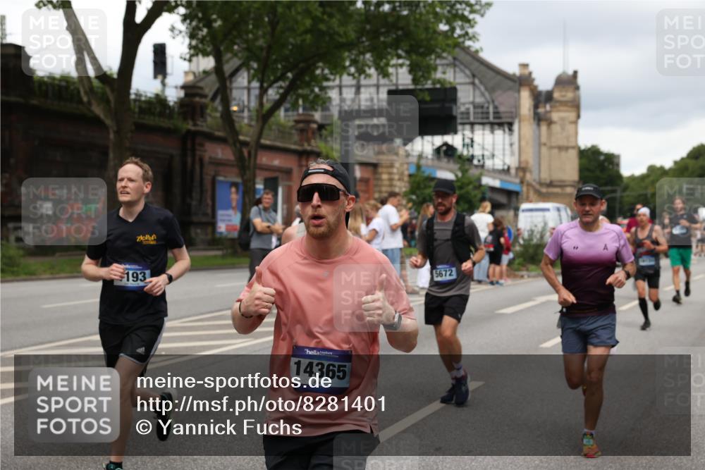 29.06.2025 - hella hamburg halbmarathon Yannick Fuchs http://msf.ph/oto/8281401 29.06.2025 10:49:45 20KM 1130, 1179, 1180, 1193, 2612, 2982, 3058, 3668, 4951, 5643, 5672, 6569, 6591, 6924, 7594, 7742, 7976, 8255, 8639, 8863, 9361, 9562, 11039, 11309, 12196, 12515, 12545, 13474, 14363, 14365, 14461, 15184, 15484, 15584, 15818, 15884, 16176, 16375, 16401, 16434, 16521, 16786, 17133, 17259, 17615, 17640, 17642, 17734, 18064, 18125, 18212, 18325, 18340, 18495, 18741, 18746, 18835, 19120, 19152 meine-sportfotos.de