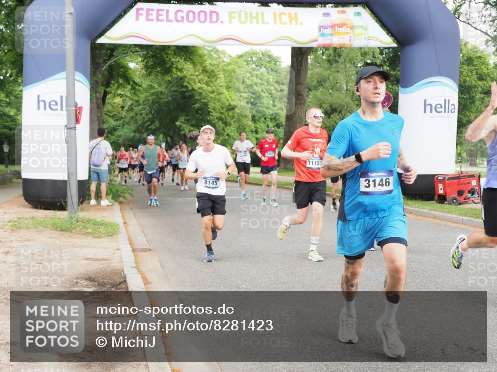 29.06.2025 - hella hamburg halbmarathon MichiJ http://msf.ph/oto/8281423 29.06.2025 10:32:11 Zwischen KM18-KM19 1558, 3146, 5275, 6490, 7451, 7508, 8145, 8900, 9081, 10930, 11153, 11346, 12438, 13398, 14690, 15185, 18868 meine-sportfotos.de