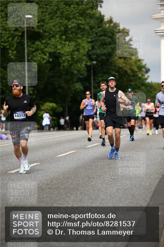 29.06.2025 - hella hamburg halbmarathon Dr. Thomas Lammeyer http://msf.ph/oto/8281537 29.06.2025 10:15:49 Kennedybrücke 1062, 1790, 2661, 3746, 3837, 5254, 6966, 7370, 7474, 7571, 8368, 9119, 9254, 9405, 10042 meine-sportfotos.de