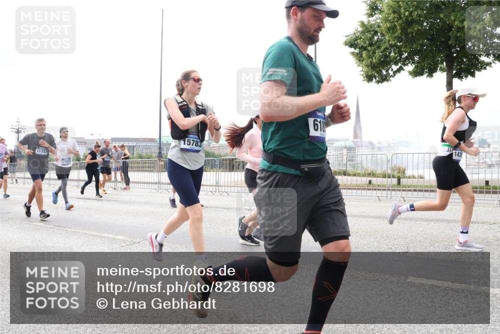 29.06.2025 - hella hamburg halbmarathon Lena Gebhardt http://msf.ph/oto/8281698 29.06.2025 10:35:20 Lombardsbrücke 11233, 11320, 15783, 618, 143, 1284, 1497, 1717, 1786, 1821, 1849, 2001, 2198, 2376, 2751, 2787, 3409, 3828, 3958, 4333, 4564, 4703, 4704, 4884, 4965, 5027, 5147, 5240, 5531, 5793, 6029, 6189, 6365, 6379, 6381, 6397, 6471, 6746, 6803, 6859, 6867, 7267, 7299, 7382, 7927, 8249, 8296, 8567, 9248, 9342, 9470, 10358, 10393, 10464, 10531, 10565, 10606, 11233, 11320, 11359, 11565, 11838, 11839, 11886, 12019, 12026, 12062, 12326, 12764 meine-sportfotos.de