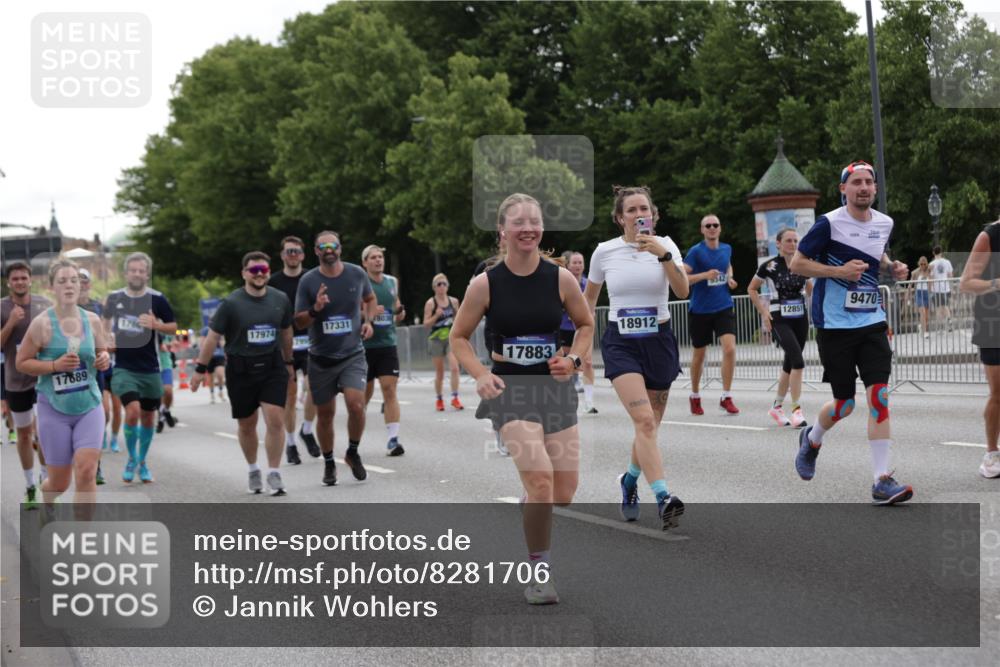 29.06.2025 - hella hamburg halbmarathon Jannik Wohlers http://msf.ph/oto/8281706 29.06.2025 10:35:07 Lombardsbrücke 1786, 1821, 2001, 2198, 2787, 3958, 4333, 4703, 4704, 4965, 5147, 5240, 5793, 6029, 6365, 6381, 6746, 6859, 6867, 7382, 8249, 8296, 8567, 9342, 9470, 9803, 9806, 10393, 10531, 10565, 10652, 11838, 11839, 12026, 12326, 12338, 12851, 13240, 13505, 13805, 14684, 15032, 15211, 15601, 16690, 16710, 17289, 17331, 17689, 17868, 17883, 17935, 17974, 17998, 18036, 18269, 18292, 18361, 18912, 19061 meine-sportfotos.de