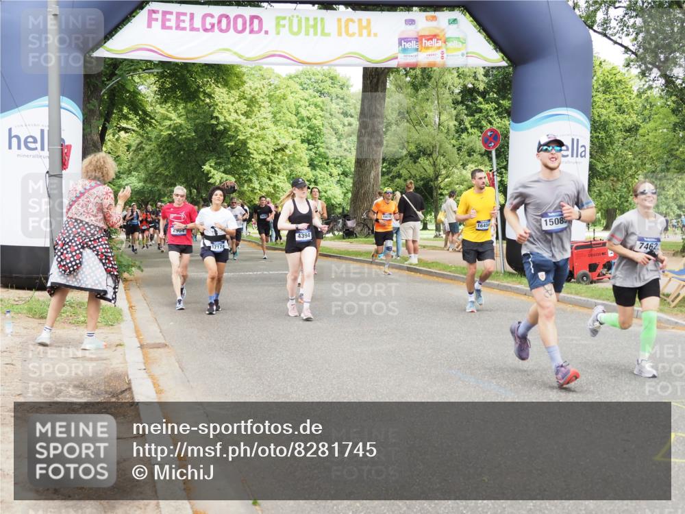 29.06.2025 - hella hamburg halbmarathon MichiJ http://msf.ph/oto/8281745 29.06.2025 10:58:03 Zwischen KM18-KM19 1893, 2904, 3176, 4394, 7462, 10283, 13610, 15085, 16456, 17174 meine-sportfotos.de