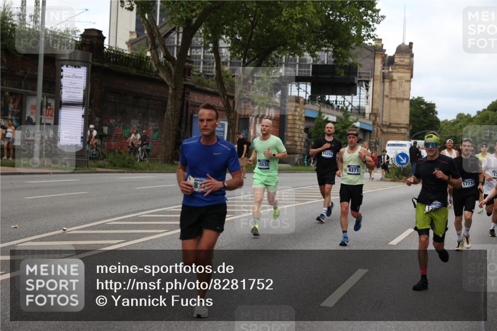 29.06.2025 - hella hamburg halbmarathon Yannick Fuchs http://msf.ph/oto/8281752 29.06.2025 10:37:28 20KM 1353, 1675, 1735, 2653, 4229, 4318, 5011, 5124, 5477, 7026, 9364, 9371, 9534, 10099, 10251, 11177, 12723, 12839, 13746, 13807, 14226, 14447, 14560, 14813, 15255, 15328, 15535, 15706, 15851, 15921, 16333, 17733, 17911, 18004, 18274, 18275, 18304, 18449, 18659, 18680, 18987, 19009, 19229 meine-sportfotos.de