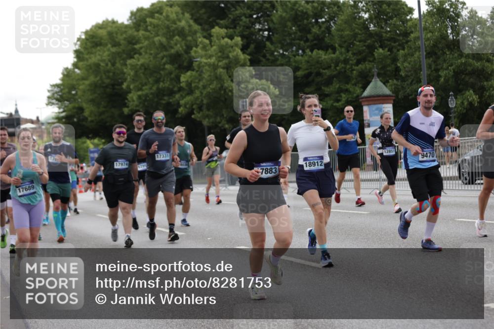 29.06.2025 - hella hamburg halbmarathon Jannik Wohlers http://msf.ph/oto/8281753 29.06.2025 10:35:07 Lombardsbrücke 1786, 1821, 2001, 2198, 2787, 3958, 4333, 4703, 4704, 4965, 5147, 5240, 5793, 6029, 6365, 6381, 6746, 6859, 6867, 7382, 8249, 8296, 8567, 9342, 9470, 9803, 9806, 10393, 10531, 10565, 10652, 11838, 11839, 12026, 12326, 12338, 12851, 13240, 13505, 13805, 14684, 15032, 15211, 15601, 16690, 16710, 17289, 17331, 17689, 17868, 17883, 17935, 17974, 17998, 18036, 18269, 18292, 18361, 18912, 19061 meine-sportfotos.de
