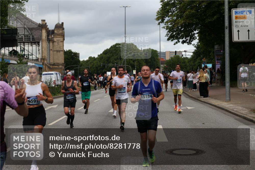 29.06.2025 - hella hamburg halbmarathon Yannick Fuchs http://msf.ph/oto/8281778 29.06.2025 10:49:47 20KM 1130, 1180, 1193, 2982, 3048, 3058, 3668, 4951, 5465, 5672, 6569, 6591, 6924, 7594, 7742, 7976, 8255, 8311, 8639, 8863, 9361, 9562, 11039, 11309, 12196, 12515, 13474, 14363, 14365, 14461, 15184, 15484, 15818, 15884, 16176, 16375, 16401, 16434, 16521, 16786, 17259, 17615, 17640, 17642, 17734, 18064, 18125, 18212, 18325, 18340, 18495, 18741, 18746, 18835, 19120, 19152 meine-sportfotos.de