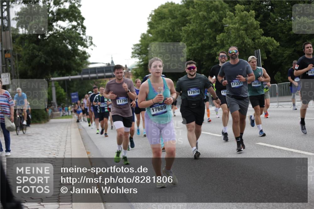 29.06.2025 - hella hamburg halbmarathon Jannik Wohlers http://msf.ph/oto/8281806 29.06.2025 10:35:08 Lombardsbrücke 1730, 1786, 1821, 2001, 2198, 2425, 2787, 4333, 4703, 4704, 4965, 5147, 5240, 5793, 6365, 6381, 6746, 6859, 6867, 7382, 8249, 8296, 8567, 9342, 9470, 9803, 9806, 10393, 10565, 10652, 11838, 11839, 12026, 12326, 12338, 12851, 13240, 13505, 13805, 14402, 14684, 15032, 15211, 16690, 16710, 17289, 17331, 17689, 17868, 17883, 17935, 17974, 17998, 18036, 18269, 18292, 18361, 18912, 19061 meine-sportfotos.de