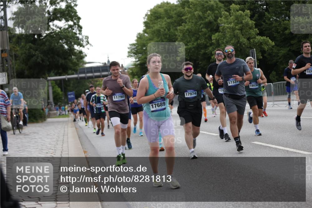 29.06.2025 - hella hamburg halbmarathon Jannik Wohlers http://msf.ph/oto/8281813 29.06.2025 10:35:08 Lombardsbrücke 1730, 1786, 1821, 2001, 2198, 2425, 2787, 4333, 4703, 4704, 4965, 5147, 5240, 5793, 6365, 6381, 6746, 6859, 6867, 7382, 8249, 8296, 8567, 9342, 9470, 9803, 9806, 10393, 10565, 10652, 11838, 11839, 12026, 12326, 12338, 12851, 13240, 13505, 13805, 14402, 14684, 15032, 15211, 16690, 16710, 17289, 17331, 17689, 17868, 17883, 17935, 17974, 17998, 18036, 18269, 18292, 18361, 18912, 19061 meine-sportfotos.de