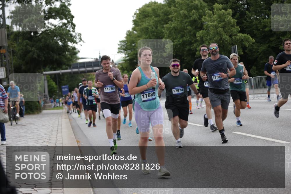 29.06.2025 - hella hamburg halbmarathon Jannik Wohlers http://msf.ph/oto/8281826 29.06.2025 10:35:08 Lombardsbrücke 1730, 1786, 1821, 2001, 2198, 2425, 2787, 4333, 4703, 4704, 4965, 5147, 5240, 5793, 6365, 6381, 6746, 6859, 6867, 7382, 8249, 8296, 8567, 9342, 9470, 9803, 9806, 10393, 10565, 10652, 11838, 11839, 12026, 12326, 12338, 12851, 13240, 13505, 13805, 14402, 14684, 15032, 15211, 16690, 16710, 17289, 17331, 17689, 17868, 17883, 17935, 17974, 17998, 18036, 18269, 18292, 18361, 18912, 19061 meine-sportfotos.de