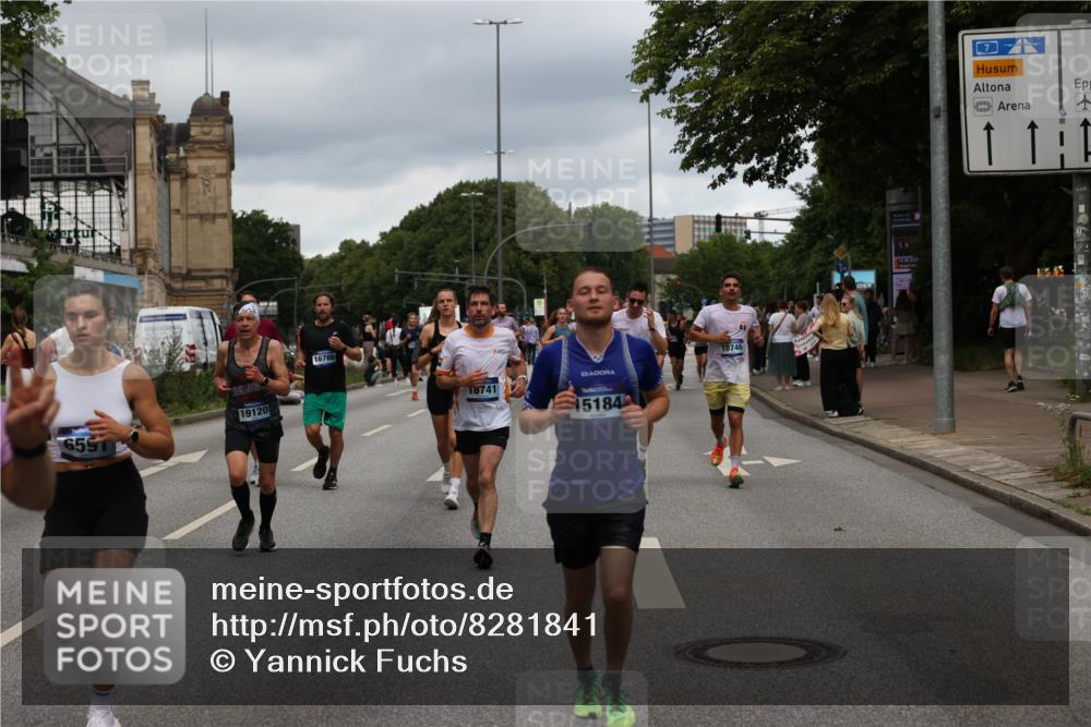 29.06.2025 - hella hamburg halbmarathon Yannick Fuchs http://msf.ph/oto/8281841 29.06.2025 10:49:47 20KM 1130, 1180, 1193, 2982, 3048, 3058, 3668, 4951, 5465, 5672, 6569, 6591, 6924, 7594, 7742, 7976, 8255, 8311, 8639, 8863, 9361, 9562, 11039, 11309, 12196, 12515, 13474, 14363, 14365, 14461, 15184, 15484, 15818, 15884, 16176, 16375, 16401, 16434, 16521, 16786, 17259, 17615, 17640, 17642, 17734, 18064, 18125, 18212, 18325, 18340, 18495, 18741, 18746, 18835, 19120, 19152 meine-sportfotos.de
