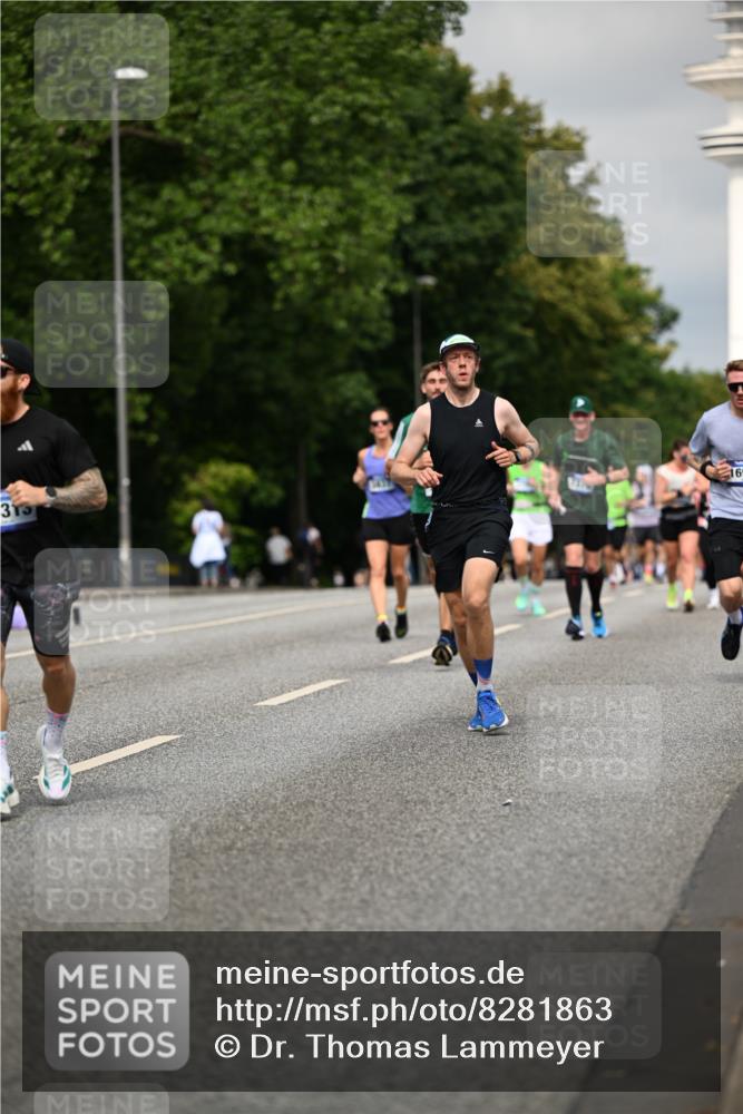 29.06.2025 - hella hamburg halbmarathon Dr. Thomas Lammeyer http://msf.ph/oto/8281863 29.06.2025 10:15:50 Kennedybrücke 1062, 1790, 2661, 3746, 3837, 6966, 7370, 7474, 7571, 8368, 9119, 9254, 9405, 10042 meine-sportfotos.de