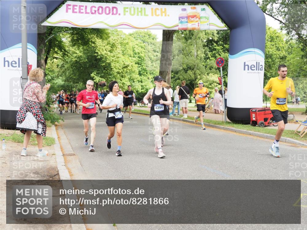 29.06.2025 - hella hamburg halbmarathon MichiJ http://msf.ph/oto/8281866 29.06.2025 10:58:04 Zwischen KM18-KM19 1893, 2904, 3176, 4394, 7462, 8854, 10283, 10610, 13610, 15085, 16456, 17174 meine-sportfotos.de