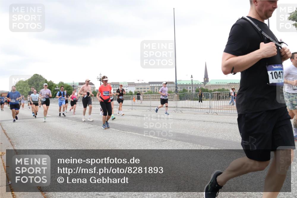29.06.2025 - hella hamburg halbmarathon Lena Gebhardt http://msf.ph/oto/8281893 29.06.2025 10:55:00 Lombardsbrücke 5727, 113980, 16637, 15029, 1047, 1013, 1198, 2084, 2090, 2244, 2452, 2566, 2586, 2632, 3002, 3274, 4039, 4191, 4192, 5185, 5392, 5500, 5727, 5882, 5993, 6395, 6396, 6839, 6944, 6982, 7219, 7238, 7766, 7986, 8012, 8186, 8403, 8519, 9521, 9596, 10109, 10331, 10458, 10471, 10686, 11033, 11226, 11287, 11567, 11569, 11737, 11788, 11908, 12147, 12148, 12240, 12268, 12270, 12930, 13098, 13272, 13283, 13548, 13944, 13945, 13979, 13980, 14515, 15160 meine-sportfotos.de