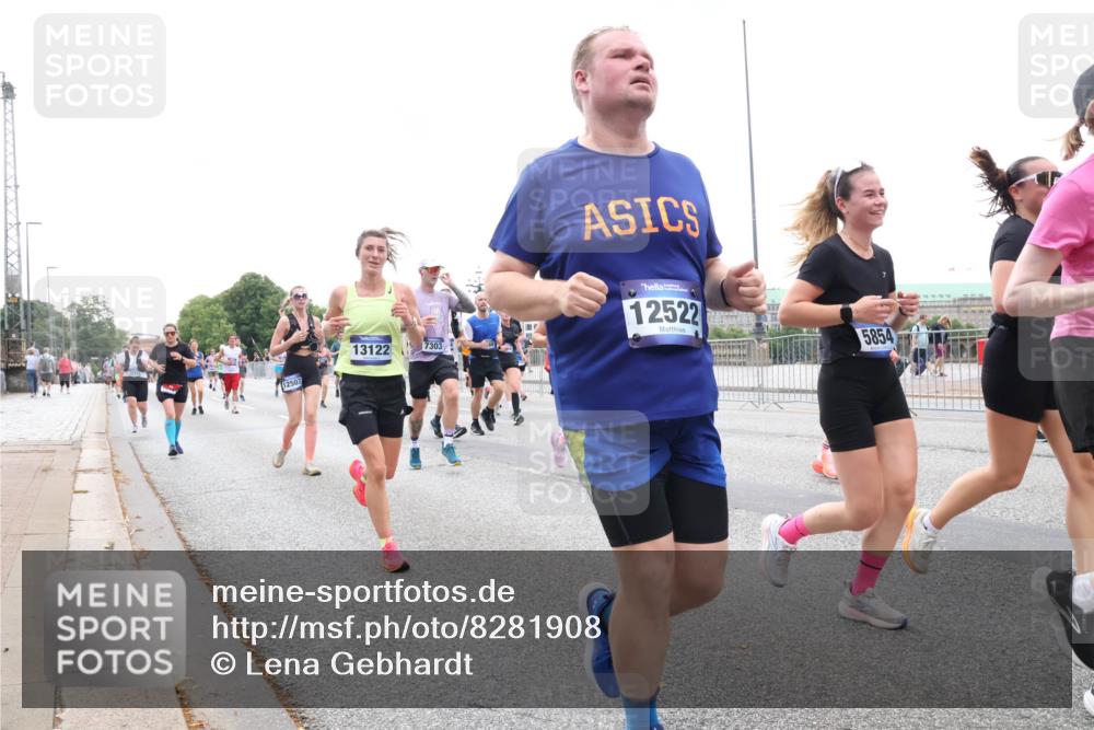 29.06.2025 - hella hamburg halbmarathon Lena Gebhardt http://msf.ph/oto/8281908 29.06.2025 10:46:31 Lombardsbrücke 1371, 1375, 1429, 1465, 1532, 1608, 1837, 1999, 2162, 2423, 2500, 2697, 2773, 2813, 2951, 3277, 3406, 3407, 3410, 3469, 3734, 4119, 4202, 4296, 4342, 4355, 4448, 4604, 5697, 5700, 5703, 5854, 6068, 6124, 6161, 6392, 6740, 7303, 7364, 7368, 7374, 7412, 7767, 7827, 7894, 7960, 7983, 8047, 8477, 8551, 8700, 9129, 9337, 9445, 9691, 10153, 10230, 11358, 11361, 11876, 11910, 12298, 12333, 12507, 12522, 13969, 14261, 15852, 16882, 16987 meine-sportfotos.de