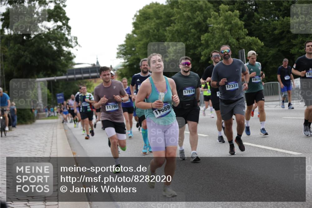 29.06.2025 - hella hamburg halbmarathon Jannik Wohlers http://msf.ph/oto/8282020 29.06.2025 10:35:09 Lombardsbrücke 1730, 1786, 1821, 2001, 2425, 2787, 4333, 4703, 4704, 4965, 5147, 5240, 5793, 6365, 6381, 6746, 6859, 6867, 7382, 8249, 8567, 9342, 9470, 9803, 9806, 10393, 10565, 10652, 11838, 11839, 12026, 12326, 12851, 13240, 13505, 13805, 13899, 14402, 14684, 15032, 16690, 16710, 17289, 17331, 17689, 17868, 17883, 17935, 17974, 17996, 17998, 18036, 18269, 18292, 18361, 18912 meine-sportfotos.de