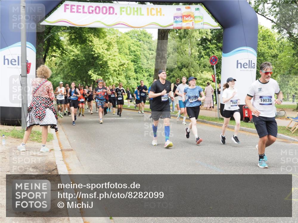 29.06.2025 - hella hamburg halbmarathon MichiJ http://msf.ph/oto/8282099 29.06.2025 10:58:10 Zwischen KM18-KM19 1020, 2904, 7809, 7810, 8854, 10283, 10610, 12938, 15570, 16456, 16709, 17174, 19035 meine-sportfotos.de