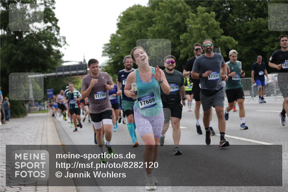 29.06.2025 - hella hamburg halbmarathon Jannik Wohlers http://msf.ph/oto/8282120 29.06.2025 10:35:09 Lombardsbrücke 1730, 1786, 1821, 2001, 2425, 2787, 4333, 4703, 4704, 4965, 5147, 5240, 5793, 6365, 6381, 6746, 6859, 6867, 7382, 8249, 8567, 9342, 9470, 9803, 9806, 10393, 10565, 10652, 11838, 11839, 12026, 12326, 12851, 13240, 13505, 13805, 13899, 14402, 14684, 15032, 16690, 16710, 17289, 17331, 17689, 17868, 17883, 17935, 17974, 17996, 17998, 18036, 18269, 18292, 18361, 18912 meine-sportfotos.de