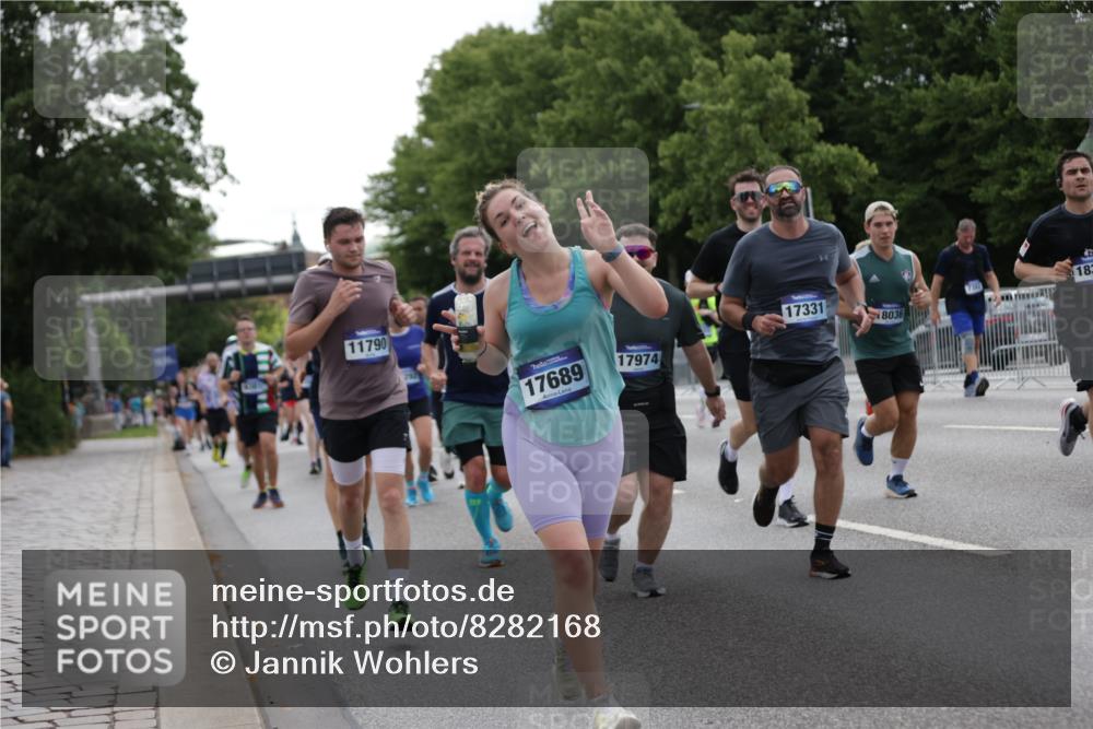29.06.2025 - hella hamburg halbmarathon Jannik Wohlers http://msf.ph/oto/8282168 29.06.2025 10:35:09 Lombardsbrücke 1730, 1786, 1821, 2001, 2425, 2787, 4333, 4703, 4704, 4965, 5147, 5240, 5793, 6365, 6381, 6746, 6859, 6867, 7382, 8249, 8567, 9342, 9470, 9803, 9806, 10393, 10565, 10652, 11838, 11839, 12026, 12326, 12851, 13240, 13505, 13805, 13899, 14402, 14684, 15032, 16690, 16710, 17289, 17331, 17689, 17868, 17883, 17935, 17974, 17996, 17998, 18036, 18269, 18292, 18361, 18912 meine-sportfotos.de