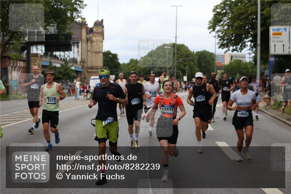 29.06.2025 - hella hamburg halbmarathon Yannick Fuchs http://msf.ph/oto/8282239 29.06.2025 10:37:29 20KM 1353, 1675, 1735, 2653, 4229, 4318, 5011, 5124, 5477, 7026, 7508, 9364, 9371, 9534, 10099, 10251, 11177, 12153, 12723, 12839, 13746, 13807, 14201, 14226, 14447, 14484, 14560, 14813, 14849, 15255, 15328, 15535, 15706, 15851, 15921, 16333, 17733, 17911, 18004, 18274, 18275, 18304, 18449, 18659, 18987, 19009, 19229 meine-sportfotos.de