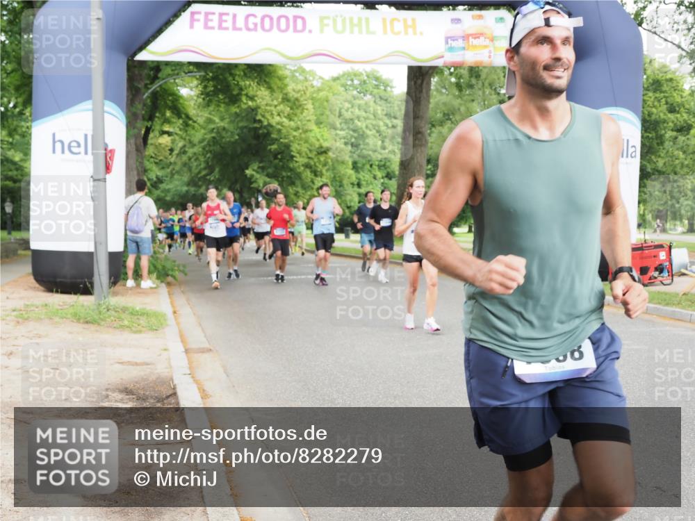 29.06.2025 - hella hamburg halbmarathon MichiJ http://msf.ph/oto/8282279 29.06.2025 10:32:15 Zwischen KM18-KM19 1558, 3146, 4991, 5692, 7508, 8145, 8900, 9081, 10930, 11153, 11346, 12438, 13348, 14690, 15185 meine-sportfotos.de