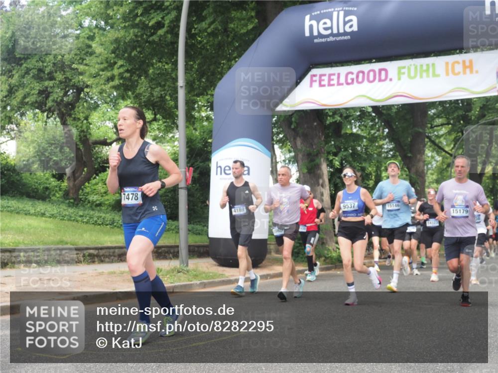 29.06.2025 - hella hamburg halbmarathon KatJ http://msf.ph/oto/8282295 29.06.2025 10:40:52 Zwischen KM18-KM19 2058, 2099, 2771, 4189, 4938, 6762, 7478 meine-sportfotos.de