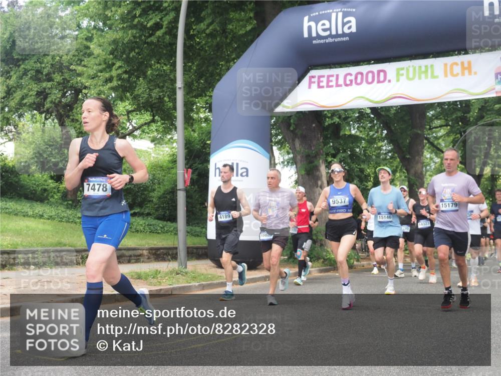 29.06.2025 - hella hamburg halbmarathon KatJ http://msf.ph/oto/8282328 29.06.2025 10:40:52 Zwischen KM18-KM19 2058, 2099, 2771, 4189, 4938, 6762, 7478 meine-sportfotos.de