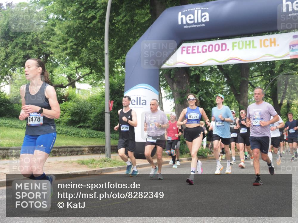 29.06.2025 - hella hamburg halbmarathon KatJ http://msf.ph/oto/8282349 29.06.2025 10:40:53 Zwischen KM18-KM19 1502, 2058, 2099, 4189, 4299, 4938, 6762, 7478 meine-sportfotos.de