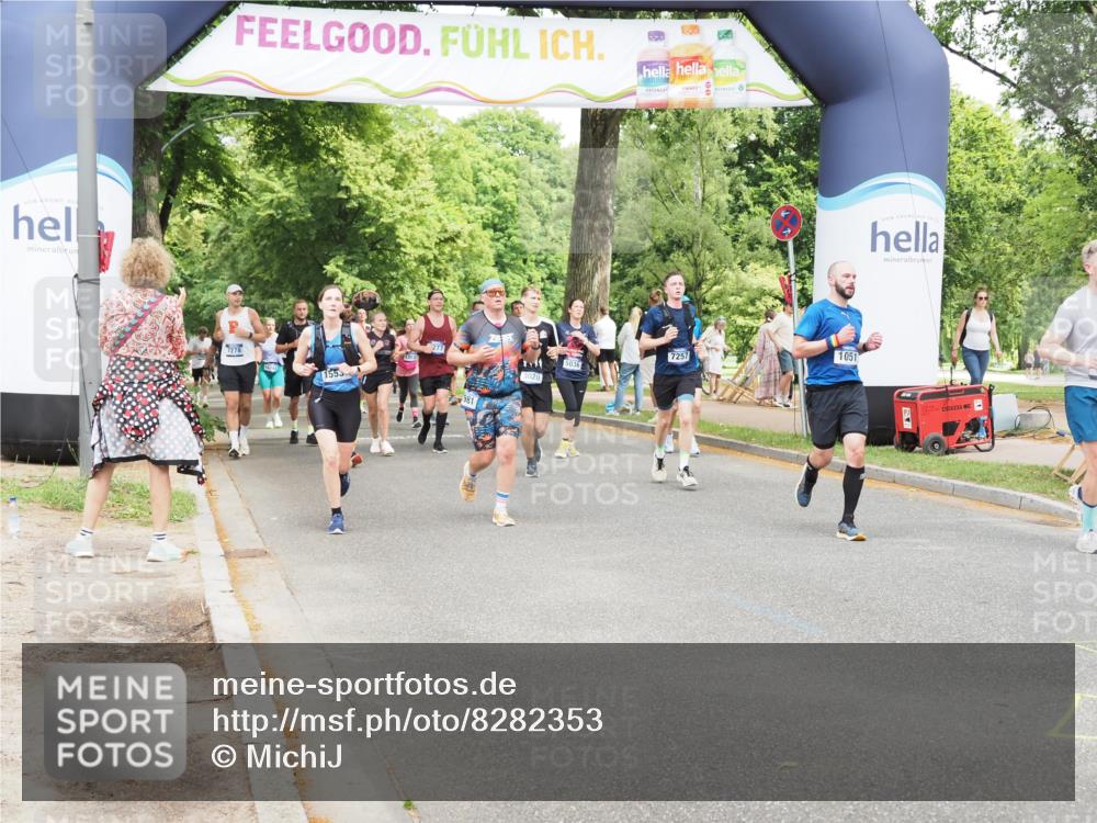 29.06.2025 - hella hamburg halbmarathon MichiJ http://msf.ph/oto/8282353 29.06.2025 10:58:12 Zwischen KM18-KM19 1020, 1051, 3020, 7257, 7809, 7810, 8854, 10610, 12938, 15570, 16709, 19035 meine-sportfotos.de