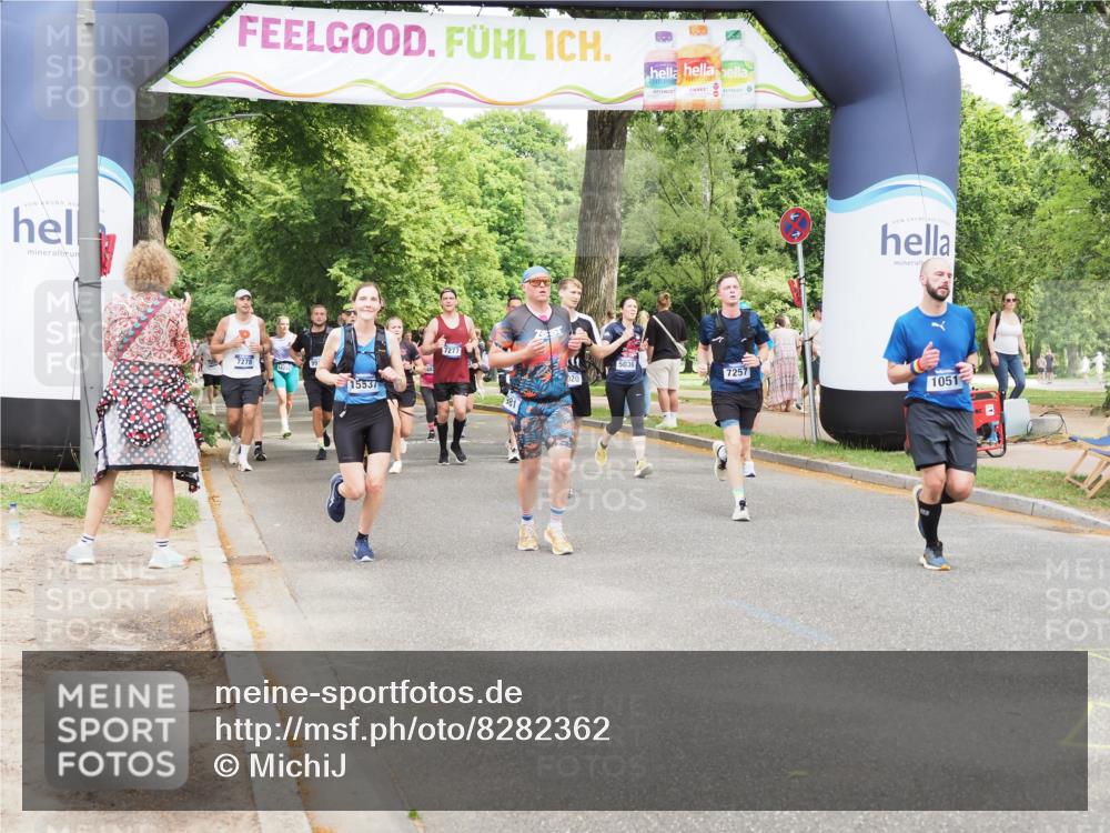 29.06.2025 - hella hamburg halbmarathon MichiJ http://msf.ph/oto/8282362 29.06.2025 10:58:13 Zwischen KM18-KM19 1020, 1051, 3020, 5036, 7257, 7809, 7810, 12938, 13370, 15570, 16554, 16709, 19035 meine-sportfotos.de