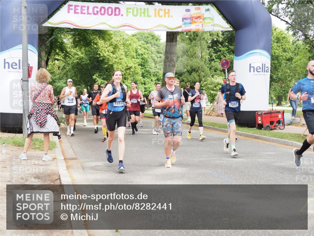 29.06.2025 - hella hamburg halbmarathon MichiJ http://msf.ph/oto/8282441 29.06.2025 10:58:13 Zwischen KM18-KM19 1020, 1051, 3020, 5036, 7257, 7809, 7810, 12938, 13370, 15570, 16554, 16709, 19035 meine-sportfotos.de