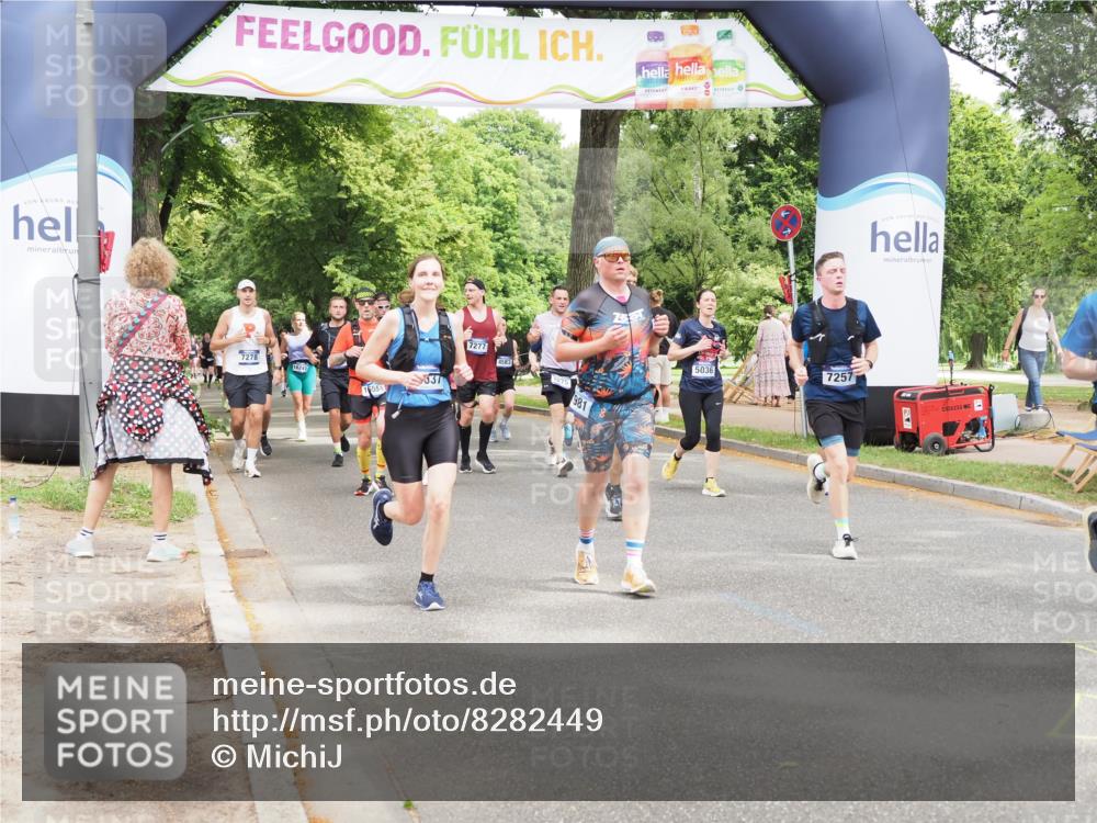 29.06.2025 - hella hamburg halbmarathon MichiJ http://msf.ph/oto/8282449 29.06.2025 10:58:13 Zwischen KM18-KM19 1020, 1051, 3020, 5036, 7257, 7809, 7810, 12938, 13370, 15570, 16554, 16709, 19035 meine-sportfotos.de
