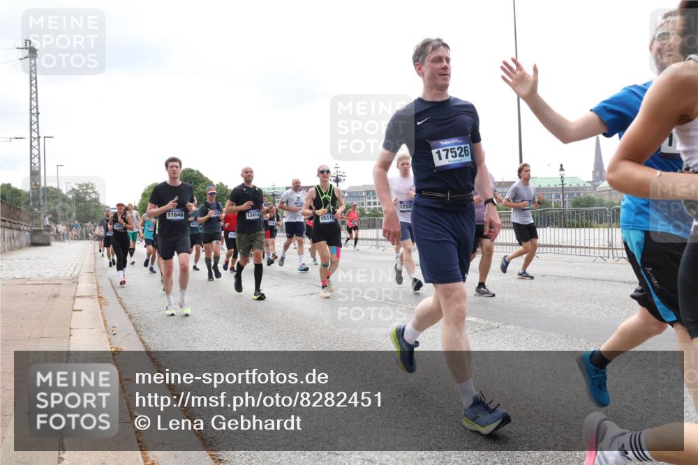 29.06.2025 - hella hamburg halbmarathon Lena Gebhardt http://msf.ph/oto/8282451 29.06.2025 10:35:23 Lombardsbrücke 11646, 60294, 12338, 359, 13414, 18375, 3828, 17526, 5008, 1284, 1497, 1717, 1786, 1821, 1849, 2001, 2198, 2376, 2751, 2787, 3409, 3828, 3958, 4333, 4564, 4703, 4704, 4884, 4965, 5027, 5147, 5240, 5531, 5793, 6029, 6189, 6365, 6379, 6381, 6397, 6471, 6746, 6803, 6859, 6867, 7267, 7382, 7927, 8249, 8296, 8567, 9248, 9342, 9470, 9803, 9806, 10358, 10393, 10464, 10531, 10565, 10606, 10652, 11233, 11320, 11359, 11565, 11838, 11839, 11886, 12026, 12062, 12326 meine-sportfotos.de