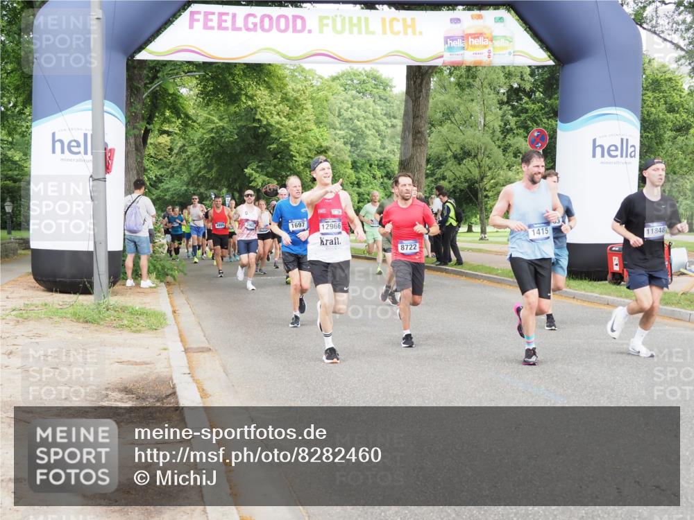 29.06.2025 - hella hamburg halbmarathon MichiJ http://msf.ph/oto/8282460 29.06.2025 10:32:18 Zwischen KM18-KM19 1415, 1558, 3146, 3907, 4991, 5692, 7093, 7508, 8063, 8145, 8900, 11848, 12966, 13348 meine-sportfotos.de