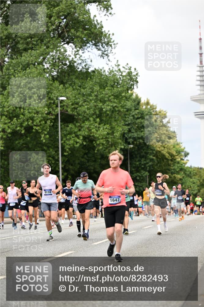 29.06.2025 - hella hamburg halbmarathon Dr. Thomas Lammeyer http://msf.ph/oto/8282493 29.06.2025 10:36:56 Kennedybrücke 1237, 1647, 1732, 2059, 2268, 2384, 2959, 3221, 3391, 3653, 3660, 3670, 3708, 3753, 4096, 4555, 5110, 5156, 5581, 5871, 6642, 6861, 7135, 7387, 7531, 7749, 7750, 7789, 8170, 8839, 8840, 8914, 9010, 9034, 9188, 9471, 9542, 9765, 9812, 10002, 10203, 10470, 10624, 10770, 11076 meine-sportfotos.de