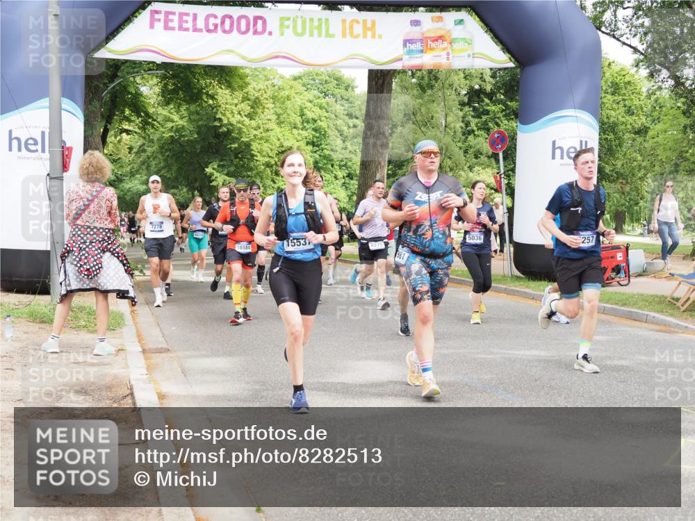 29.06.2025 - hella hamburg halbmarathon MichiJ http://msf.ph/oto/8282513 29.06.2025 10:58:14 Zwischen KM18-KM19 1020, 1051, 1981, 3020, 5036, 7017, 7257, 7277, 7809, 7810, 8275, 9917, 12456, 12938, 13370, 14413, 15570, 16554, 19035 meine-sportfotos.de