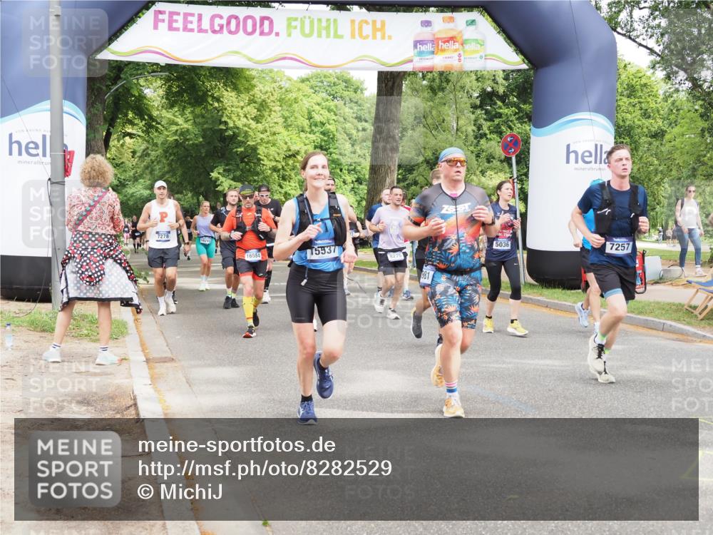 29.06.2025 - hella hamburg halbmarathon MichiJ http://msf.ph/oto/8282529 29.06.2025 10:58:14 Zwischen KM18-KM19 1020, 1051, 1981, 3020, 5036, 7017, 7257, 7277, 7809, 7810, 8275, 9917, 12456, 12938, 13370, 14413, 15570, 16554, 19035 meine-sportfotos.de