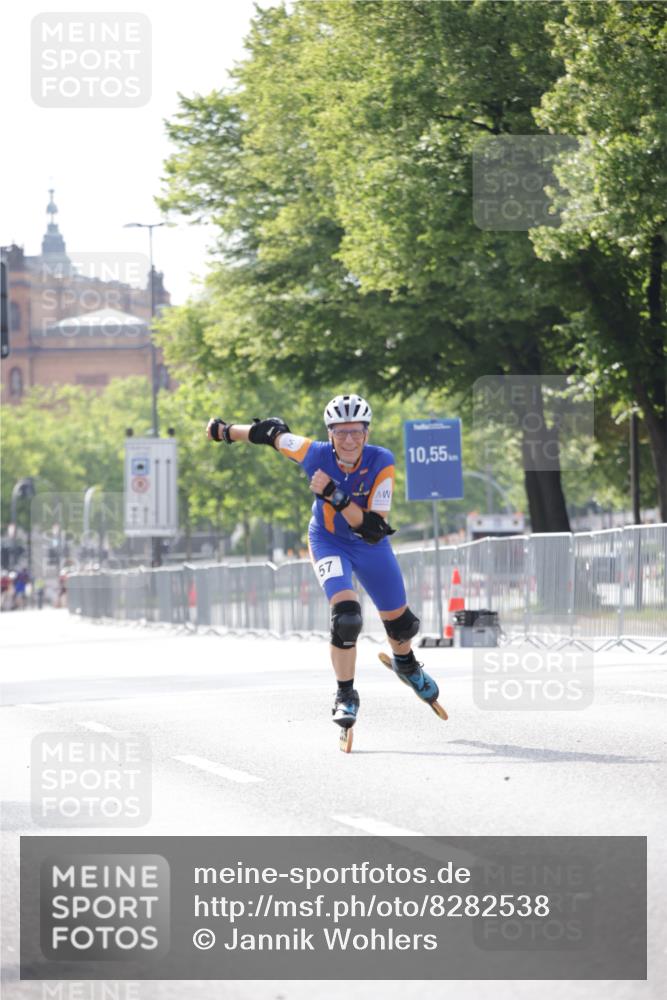 29.06.2025 - hella hamburg halbmarathon Jannik Wohlers http://msf.ph/oto/8282538 29.06.2025 08:52:56 Lombardsbrücke  meine-sportfotos.de