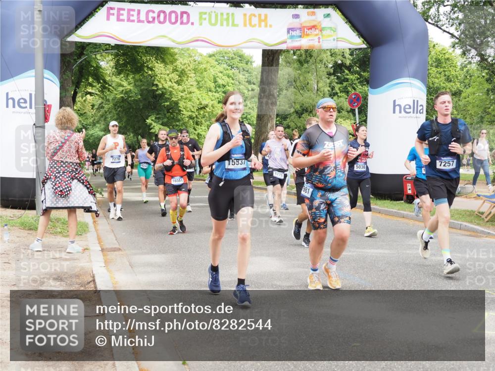 29.06.2025 - hella hamburg halbmarathon MichiJ http://msf.ph/oto/8282544 29.06.2025 10:58:14 Zwischen KM18-KM19 1020, 1051, 1981, 3020, 5036, 7017, 7257, 7277, 7809, 7810, 8275, 9917, 12456, 12938, 13370, 14413, 15570, 16554, 19035 meine-sportfotos.de