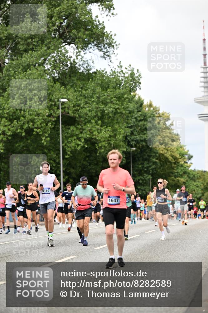 29.06.2025 - hella hamburg halbmarathon Dr. Thomas Lammeyer http://msf.ph/oto/8282589 29.06.2025 10:36:56 Kennedybrücke 1237, 1647, 1732, 2059, 2268, 2384, 2959, 3221, 3391, 3653, 3660, 3670, 3708, 3753, 4096, 4555, 5110, 5156, 5581, 5871, 6642, 6861, 7135, 7387, 7531, 7749, 7750, 7789, 8170, 8839, 8840, 8914, 9010, 9034, 9188, 9471, 9542, 9765, 9812, 10002, 10203, 10470, 10624, 10770, 11076 meine-sportfotos.de