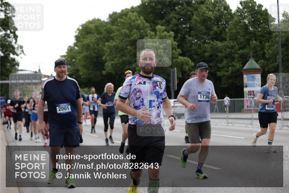 29.06.2025 - hella hamburg halbmarathon Jannik Wohlers http://msf.ph/oto/8282643 29.06.2025 10:35:18 Lombardsbrücke 1108, 1336, 1730, 1786, 2352, 2425, 2787, 2811, 2827, 3243, 4333, 4902, 5147, 5240, 6021, 6381, 6746, 6867, 7304, 7382, 8333, 9342, 9470, 9803, 9806, 9819, 10119, 10567, 10652, 12026, 12097, 12408, 12851, 12869, 13240, 13318, 13505, 13899, 14402, 14684, 15032, 16487, 17289, 17331, 17689, 17817, 17868, 17883, 17974, 17996, 17998, 18036, 18292, 18361, 18524, 18570, 18688 meine-sportfotos.de