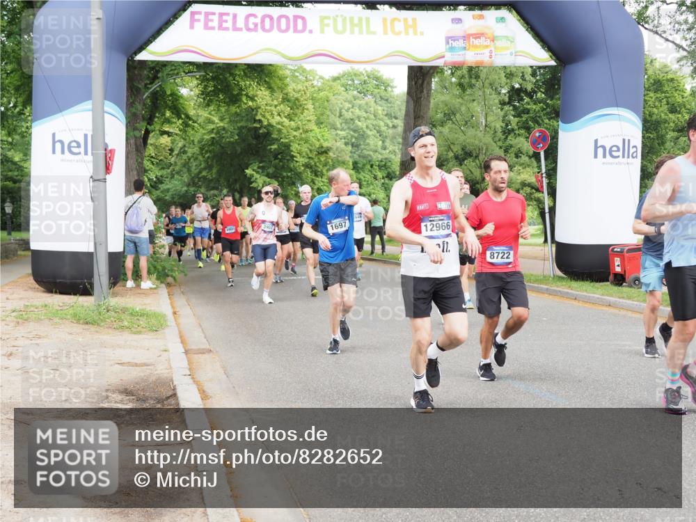 29.06.2025 - hella hamburg halbmarathon MichiJ http://msf.ph/oto/8282652 29.06.2025 10:32:18 Zwischen KM18-KM19 1415, 1558, 3146, 3907, 4991, 5692, 7093, 7508, 8063, 8145, 8900, 11848, 12966, 13348 meine-sportfotos.de