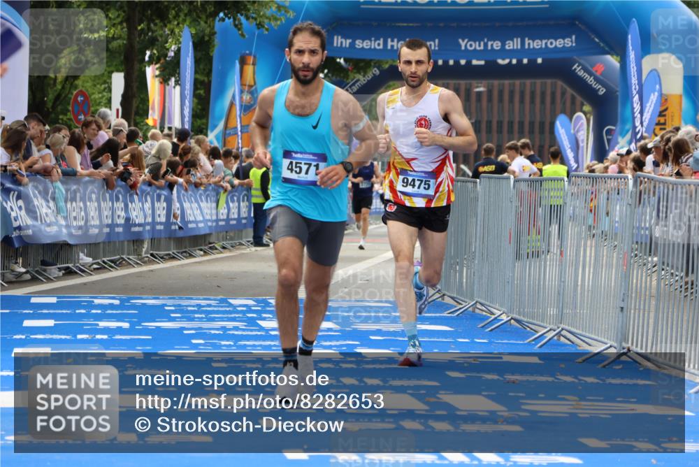29.06.2025 - hella hamburg halbmarathon Strokosch-Dieckow http://msf.ph/oto/8282653 29.06.2025 10:22:21 Ziel 4571, 9475 meine-sportfotos.de