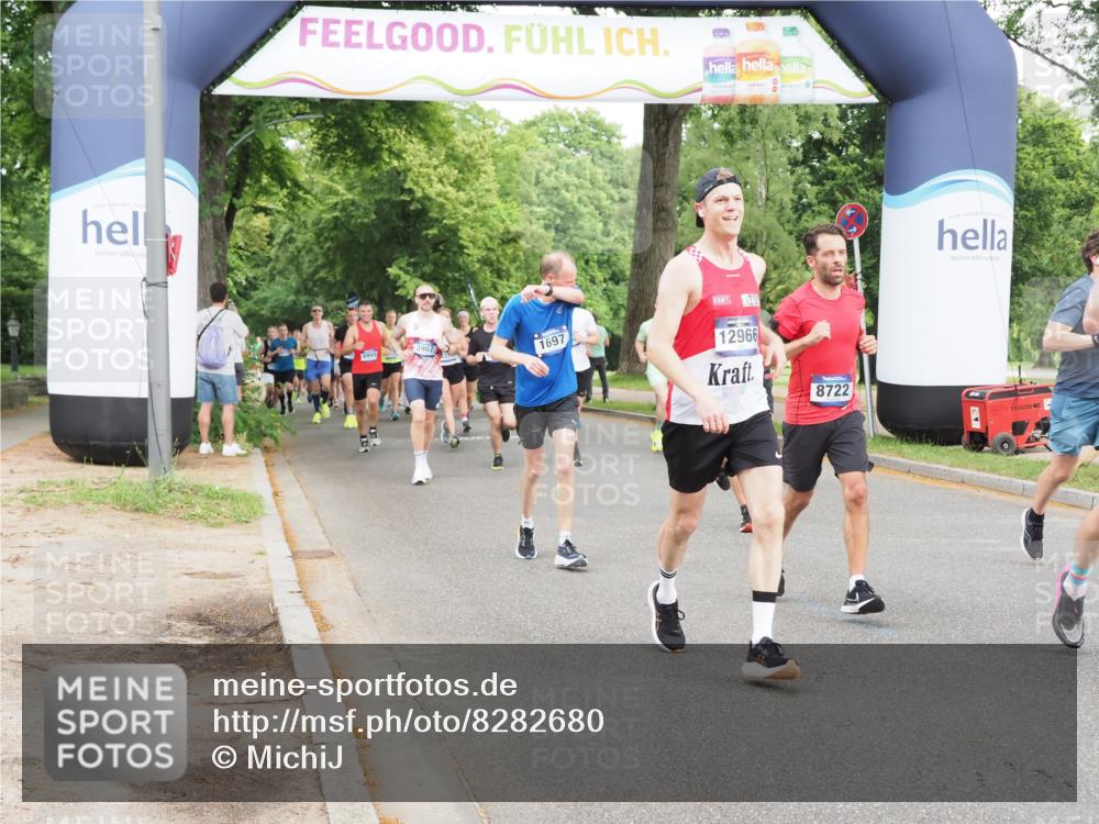 29.06.2025 - hella hamburg halbmarathon MichiJ http://msf.ph/oto/8282680 29.06.2025 10:32:19 Zwischen KM18-KM19 1415, 1558, 1697, 3907, 4310, 4991, 5692, 7093, 7508, 8063, 8145, 8722, 8900, 11648, 11848, 12966, 13348, 13807 meine-sportfotos.de