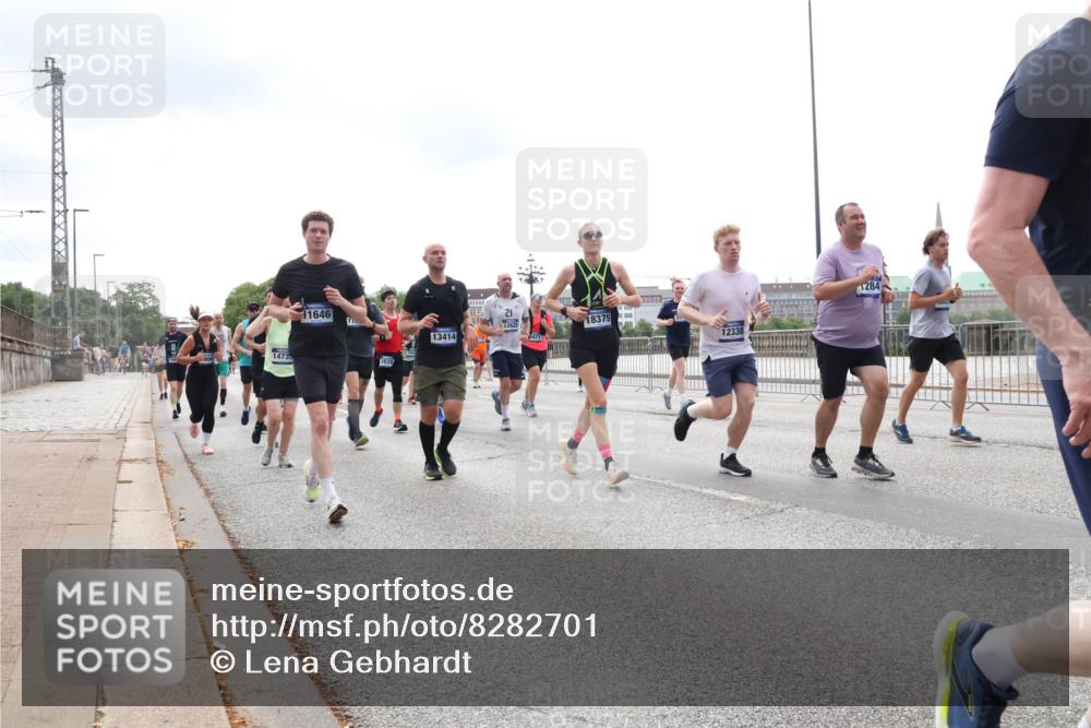 29.06.2025 - hella hamburg halbmarathon Lena Gebhardt http://msf.ph/oto/8282701 29.06.2025 10:35:23 Lombardsbrücke 1473, 11646, 17, 3828, 1828, 13414, 21, 212625, 6471, 18375, 12338, 1284, 1284, 1497, 1717, 1786, 1821, 1849, 2001, 2198, 2376, 2751, 2787, 3409, 3828, 3958, 4333, 4564, 4703, 4704, 4884, 4965, 5027, 5147, 5240, 5531, 5793, 6029, 6189, 6365, 6379, 6381, 6397, 6471, 6746, 6803, 6859, 6867, 7267, 7382, 7927, 8249, 8296, 8567, 9248, 9342, 9470, 9803, 9806, 10358, 10393, 10464, 10531, 10565, 10606, 10652, 11233, 11320, 11359, 11565, 11838, 11839, 11886, 12026, 12062, 12326 meine-sportfotos.de